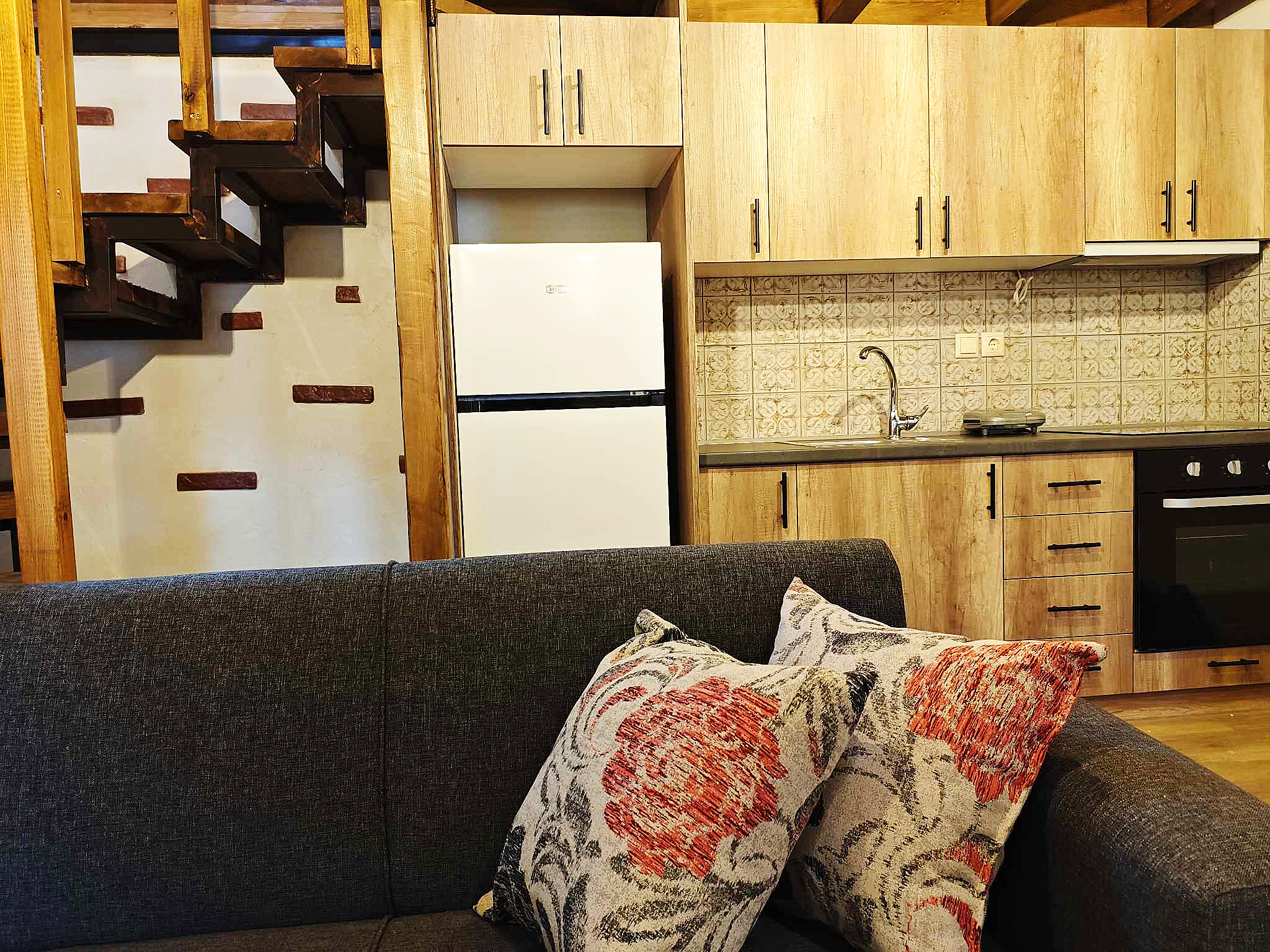 stone-guesthouse-pantazis-b24