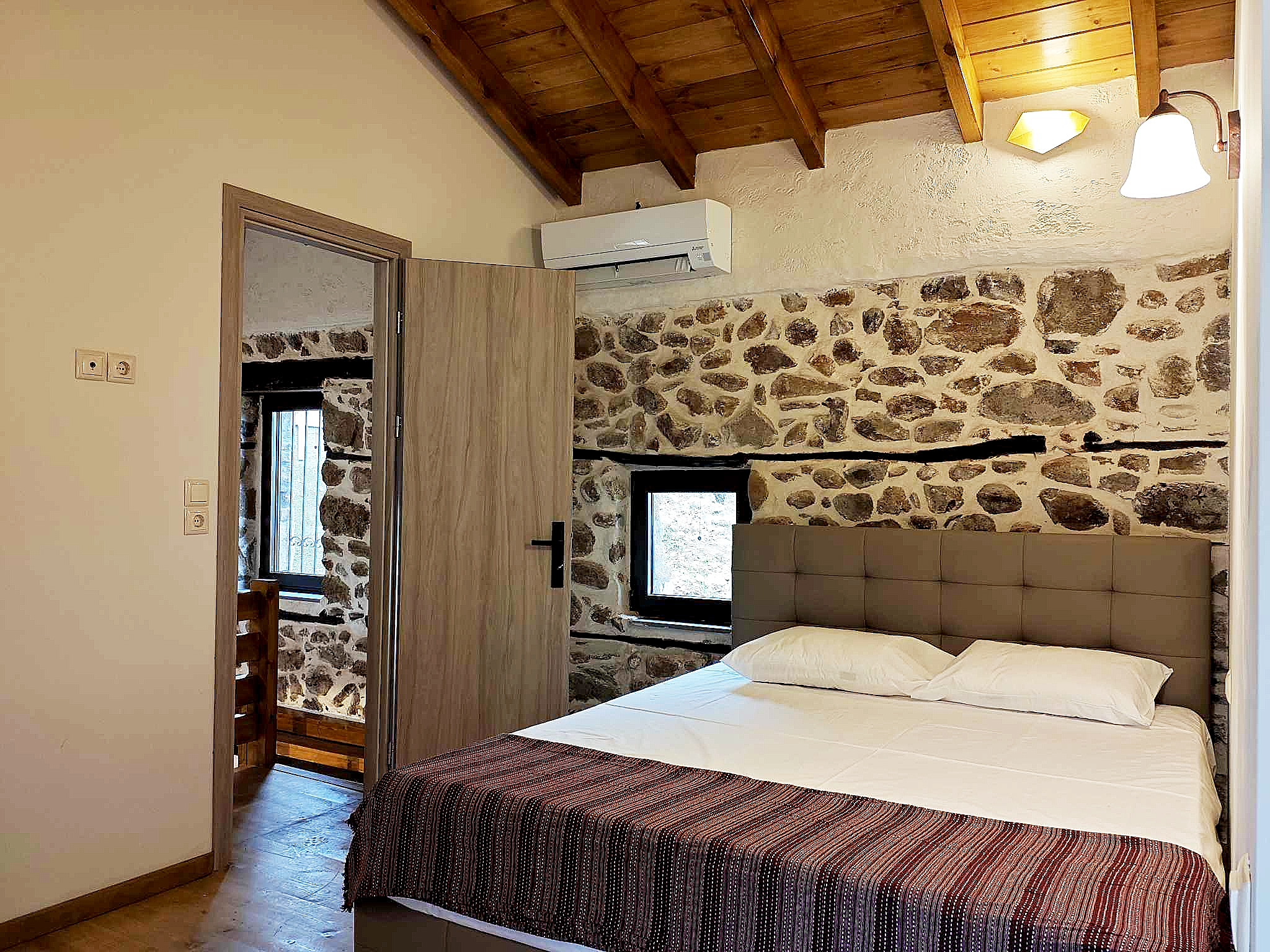 stone-guesthouse-pantazis-b6